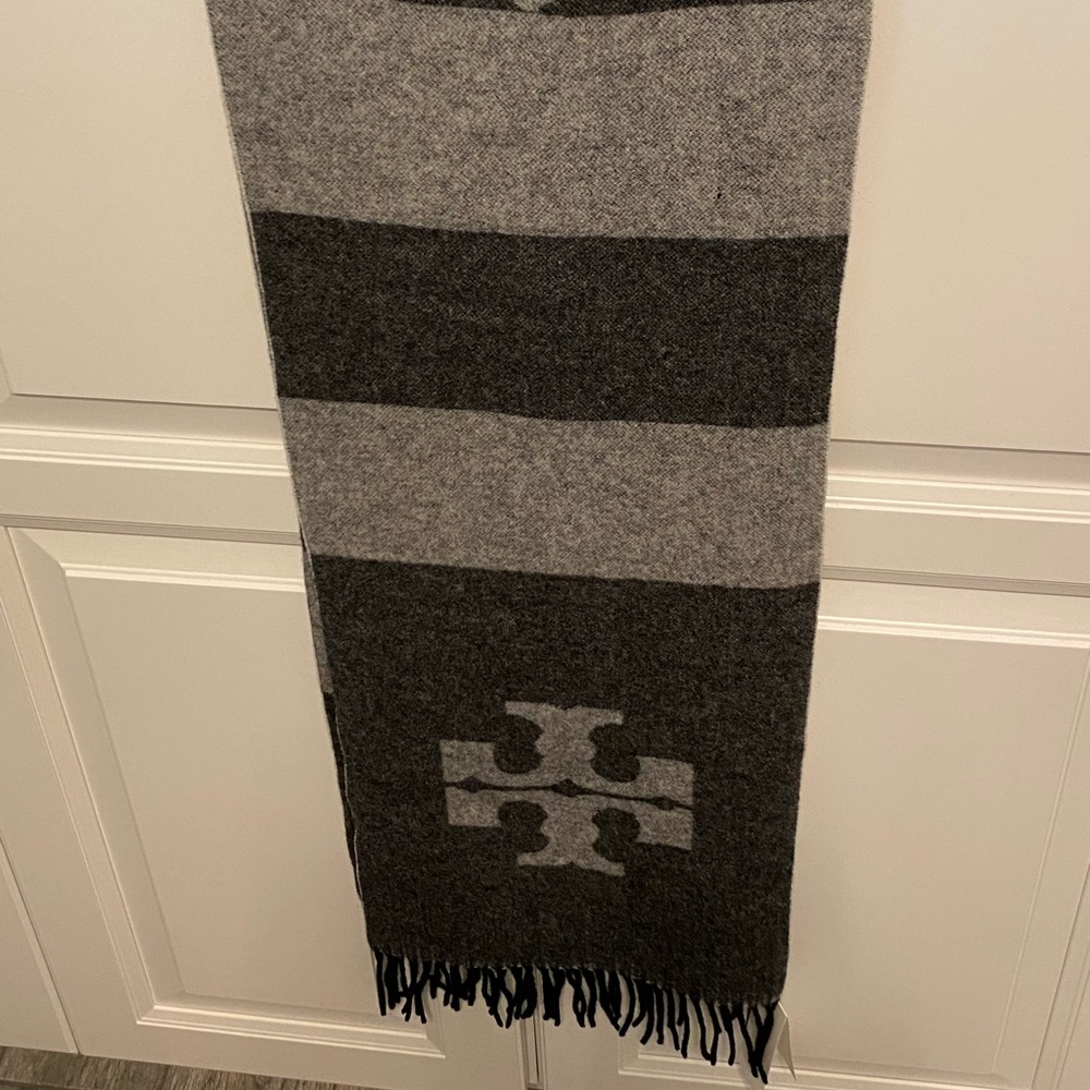 Tory Burch Carnavalet Oblong Scarf - Picture 3 of 6
